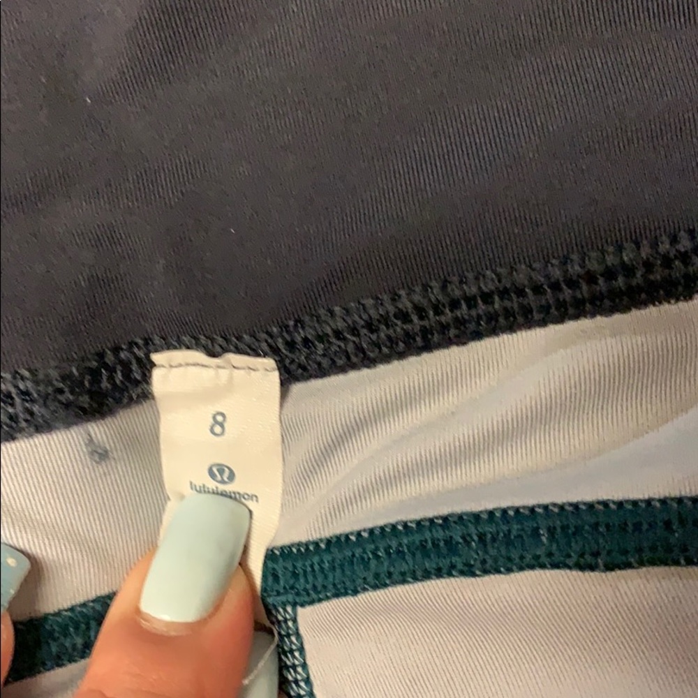Lululemon - Picture 4 of 8